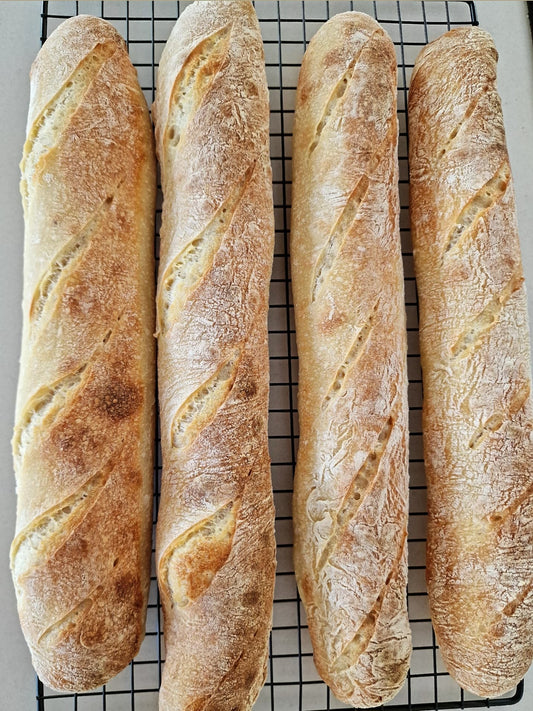 BAGHETE ARTIZANALE CU MAIA ȘI MĂSLINE - aprox.500g